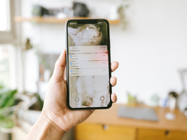 thumbnail of 5 saker i din vardag som blir enklare att göra i mobilen